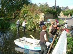 Pond Clean Up Oct 2010 by Chris Ryan